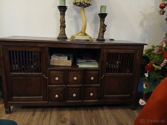 Komoda - 3