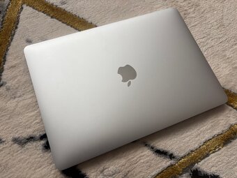 MacBook Pro 13” M1 (2020) | 8GB RAM | 256GB SSD - 3