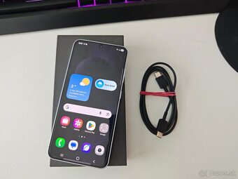 SAMSUNG GALAXY S25, výborny stav - 3