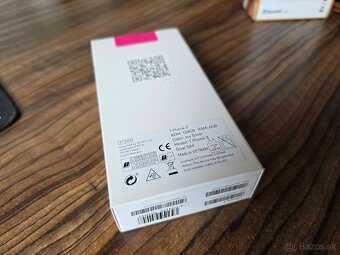 Predám úplne nový T-Phone 3 - 3