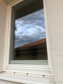 Euro okná 2 ks/ 90x140 + rám,parapety, žalúzie - 3