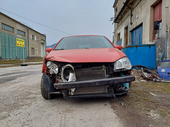 VW Polo 1.2 benzín - havarované - 3