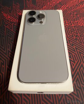 iPhone 15 Pro, Narural Titanium - 3
