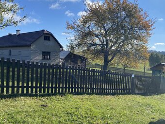 Rodinný dom s humnom na krásnom pozemku 2000 m2 - 3