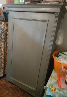 Retro skriňa z masívu - 3