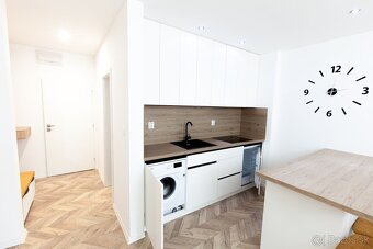 Ponúkame na predaj moderný a priestranný 3-izbový apartmán - 3