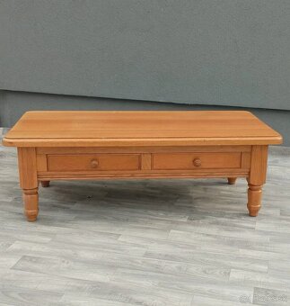 Stolík konferenčný dubový. - 3