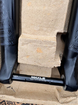 RockShox 35 Gold 150mm - 3