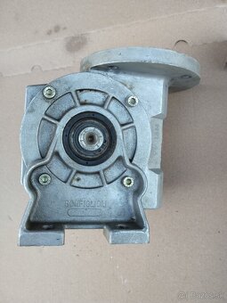 Uhlová prevodovka - 3