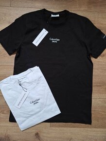 tričko Calvin Klein - 3