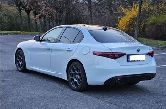 Predám Alfa Romeo Giulia - 3