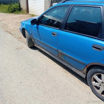 Volvo v40 - 3