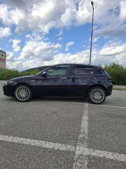 Alfa romeo 147 - 3