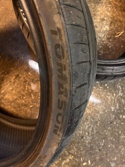 245/30R20 Letne - 3