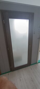 Predám lacno interiérové dvere 80 ky +obložková zárubňa - 3