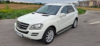 Mercedes Benz ML 300CDi Grand Edition - 3