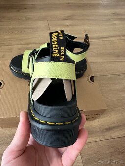 Dr. Martens - 3