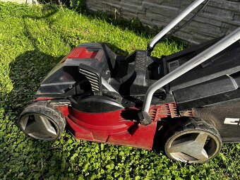 Kosačka Einhell plus baterie a nabíjačky,plne funkčna - 3