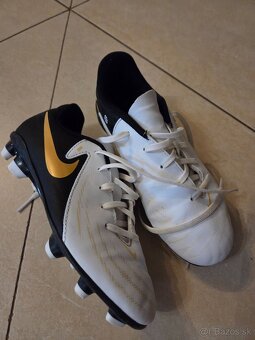 Nike kopecky vel.33 - 3