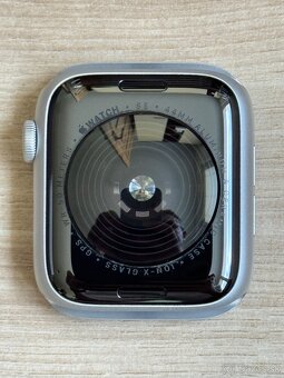 Apple Watch SE (1. gen) 44mm Silver - 3