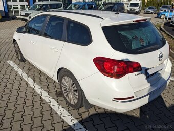 OPEL Astra ST Combi 1,4T 16V 2016 - 3