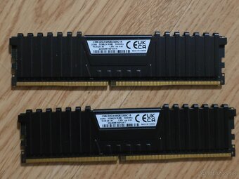Corsair 32GB KIT DDR4 3200 CL16 Vengeance LPX - 3