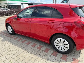 Mercedes-Benz A 160 d • prvý majiteľ • 2017 - 3