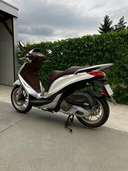 Skúter Piaggio Medley 150 - 3