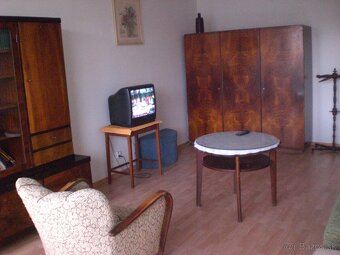 Starožitný nábytok - 3