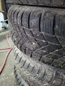 Zimne gumy 195/65 r15 - 3