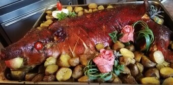Pečiem prasiatka,kolená,bôčik,plnené morky,kur kač stehná - 3