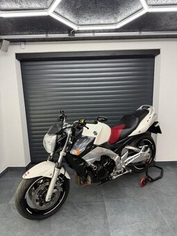 SUZUKI GSR 600, r.2007 - 3