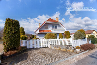 Rodinný dom s krásnou záhradou (922 m2) Markušovce pri SNV - 3