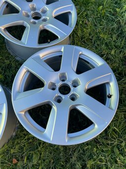 5x112 R17 7,5J ET37 - 3