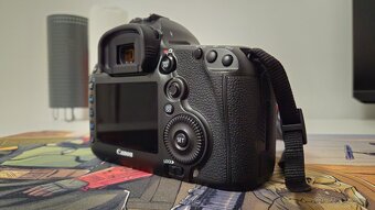 Canon 5DS - 3