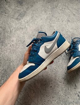 Jordan 1 Low Blue - 3