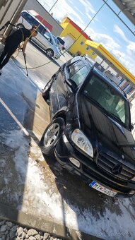 Mercedes ML320 Designo Marine Blue - 3