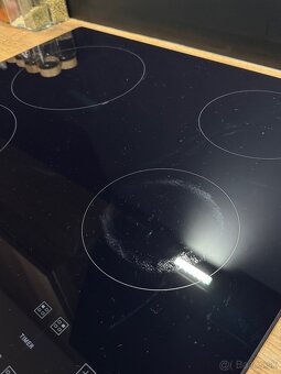 Sklokeramická varná doska Whirlpool - 3