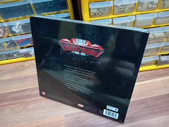 Lego kniha Ferrari Daytona SP3 The Sense of Perfection book - 3