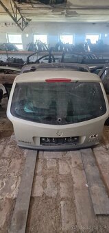 Predam kufrove dvere na RENAULT - 3