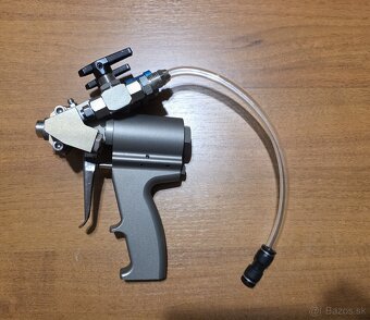 Striekacia pištol na PUR penu - 3