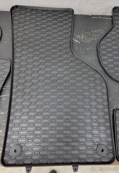 VW Golf VI gumové autorohože a vanička do kufra - 3