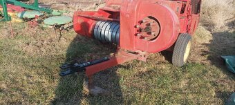 Predám lis Zn. Massey Fergusson - 3