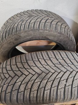 Firestone 215/55 r17 - 3