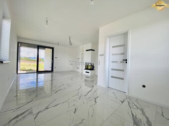 TIMA Real BÝVAJTE OKAMŽITE 4i bungalov, 5á pozemok, - 3
