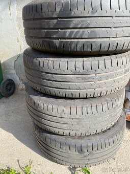 195/65 R15 - 3