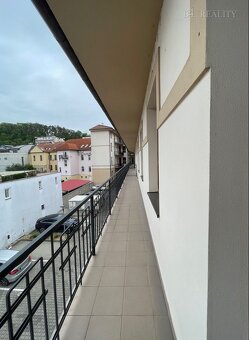 Lukratívne kancelárske priestory, 70 m2 + parkovacie státie, - 3