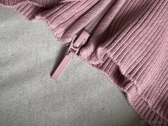 Ružový svetrik na zips s visačkou - 3