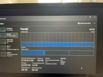 Herný Notebook - HP Omen 15 / 6GB GPU / 16GB RAM / i5-9300H - 3
