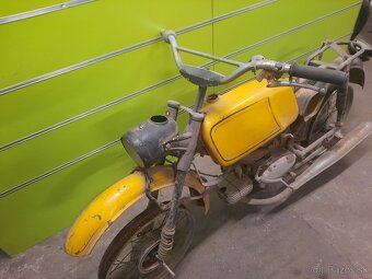 Jawa 23 Golden Sport (1971 – 1972 - 3